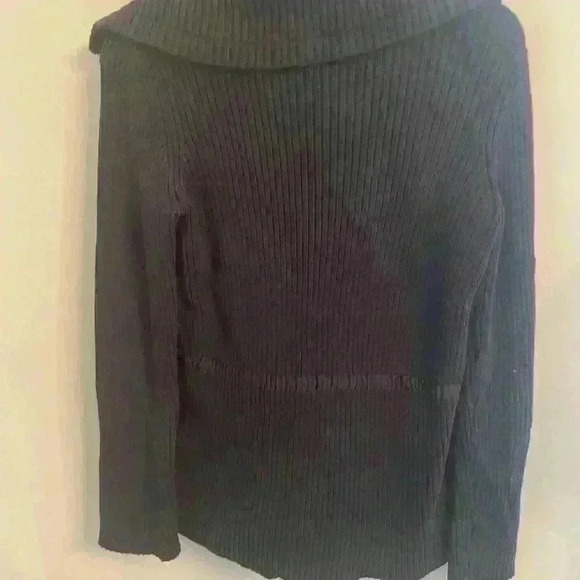 Jones New York Signature Sweater Jacket. Size M - Picture 5 of 5